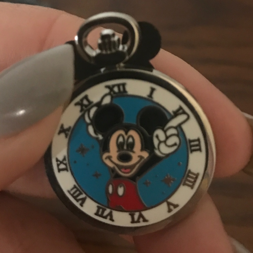 Disney's Mickey Pocket-watch Pin